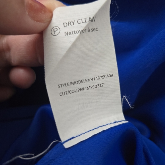 Vince. Cobalt Blue Viscose Silk Short Sleeve Modern Shift Dress Size S - Picture 10 of 10